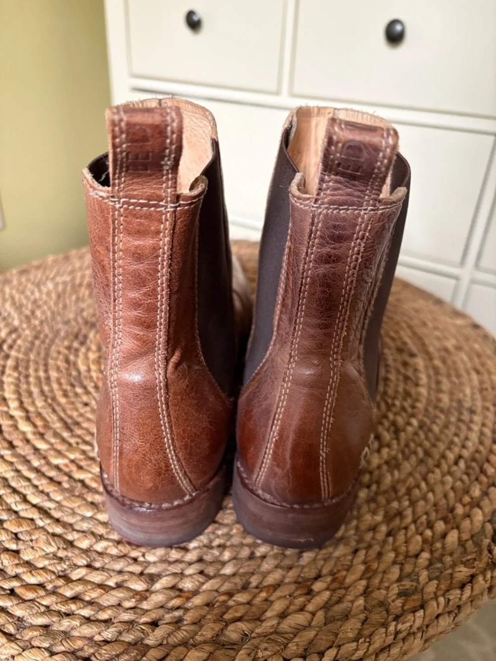 Bed Stu Nandi Chelsea Rustic Leather Boots 9